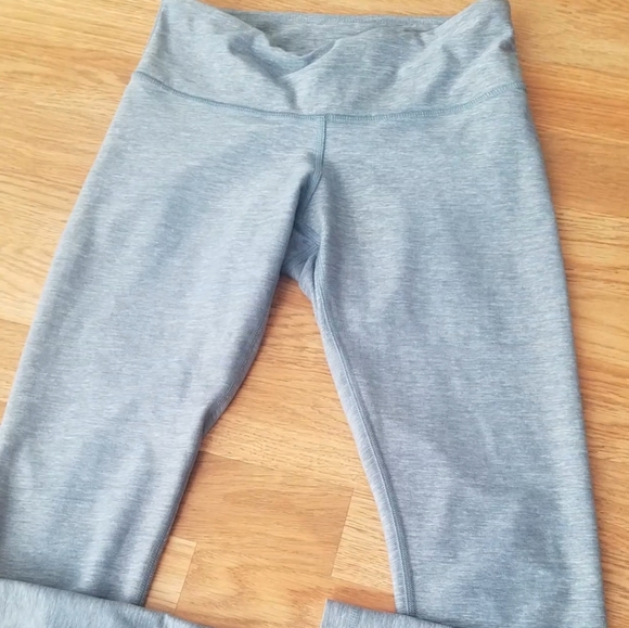 lululemon athletica Pants - lululemon capris leggings